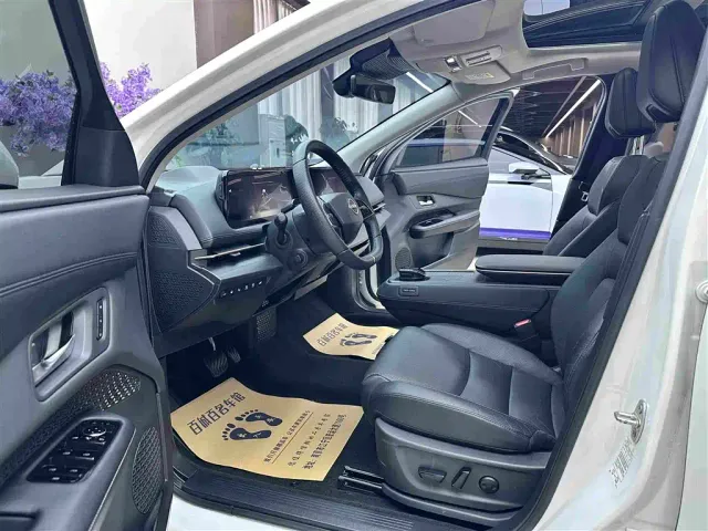 Nissan Ariya — Фото автомобиля 9