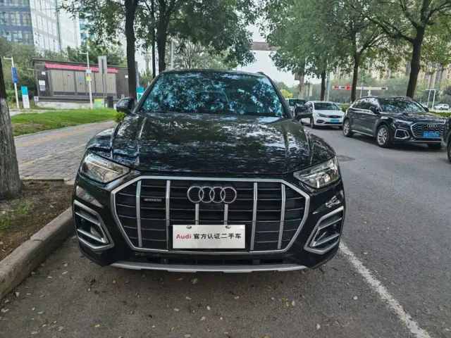 Audi Q5L — Фото автомобиля 2