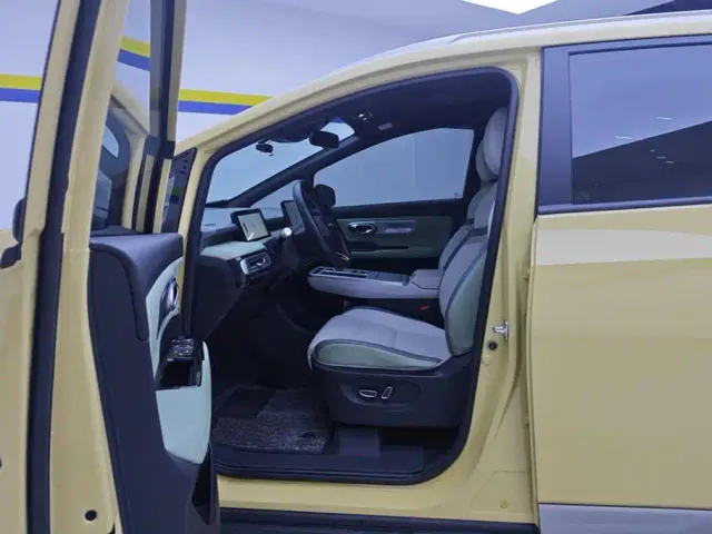 GAC Aion Y — Фото автомобиля 9