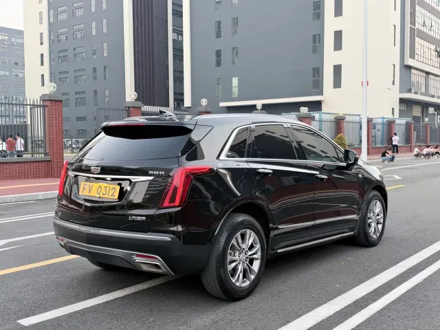 Cadillac XT5 — Фото автомобиля 4