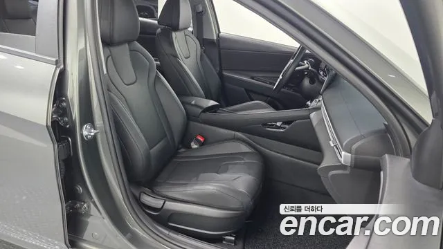 Hyundai Avante CN7 — Фото автомобиля 17