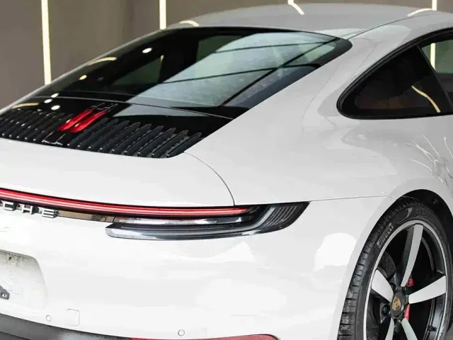 Porsche 911 — Фото автомобиля 4