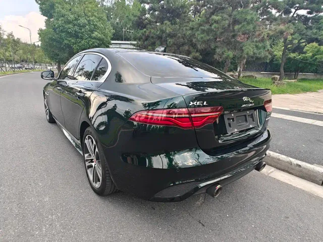 Jaguar XEL — Фото автомобиля 10
