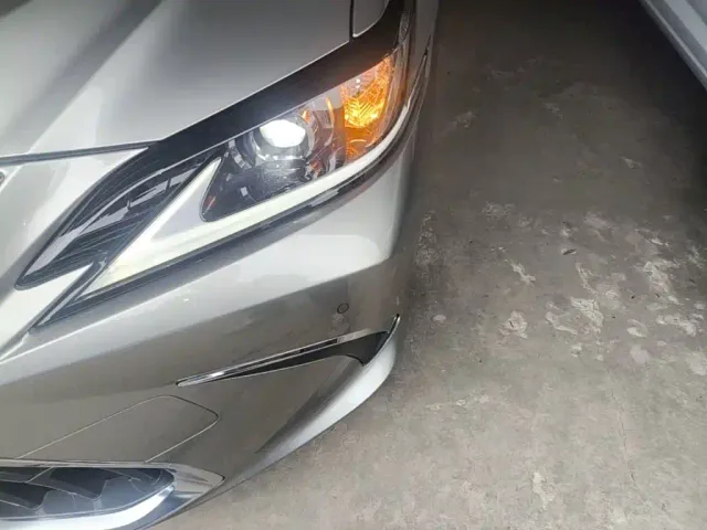 Lexus ES — Фото автомобиля 17