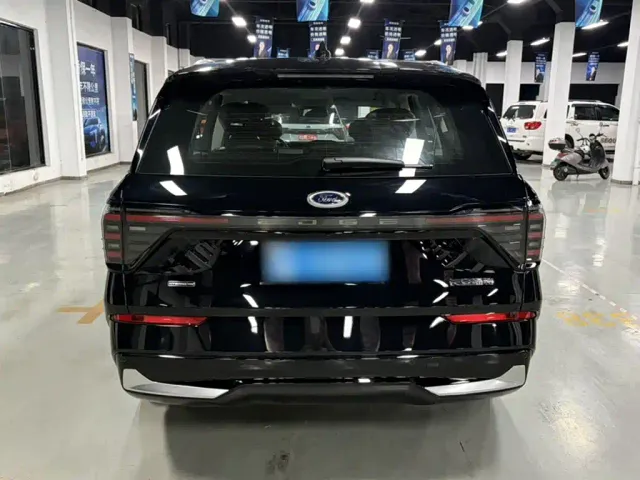 Ford Edge — Фото автомобиля 22