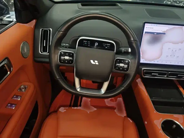 Li Auto L7 — Фото автомобиля 10