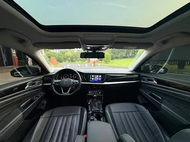Volkswagen Passat — Фото автомобиля 17