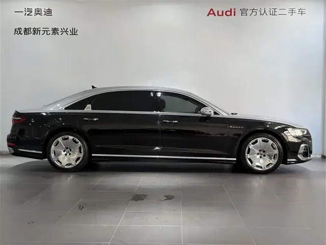 Audi A8 — Фото автомобиля 3