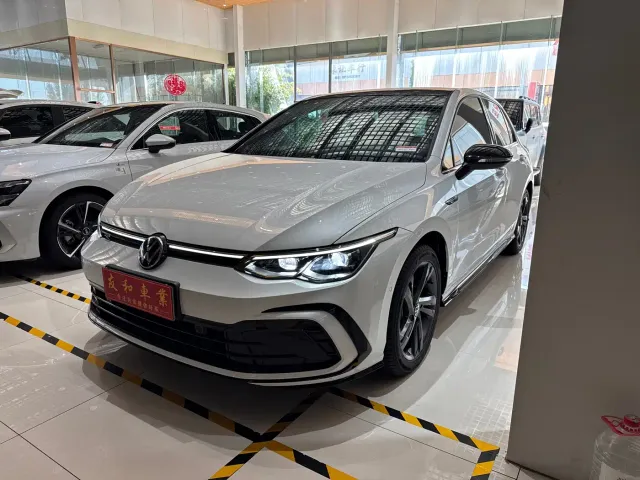 Фотография автомобиля — Volkswagen Golf