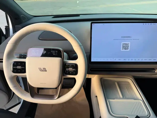 Li Auto i6 — Фото автомобиля 9