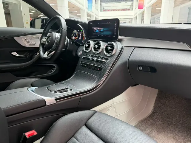 Mercedes-Benz C-Class — Фото автомобиля 9