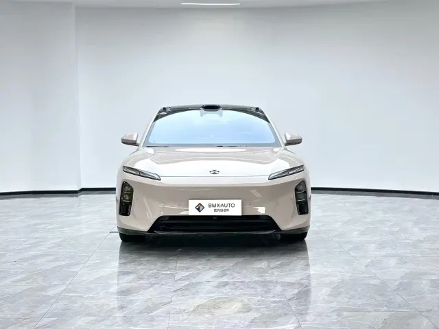 Nio ET5 — Фото автомобиля 4