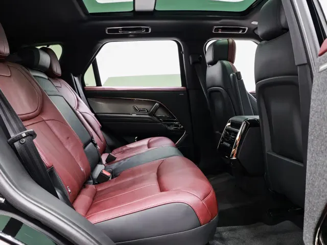 Land Rover Range Rover Sport — Фото автомобиля 11