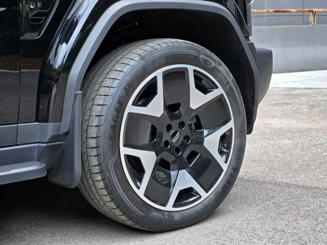 iCAR V27 — Фото автомобиля 8