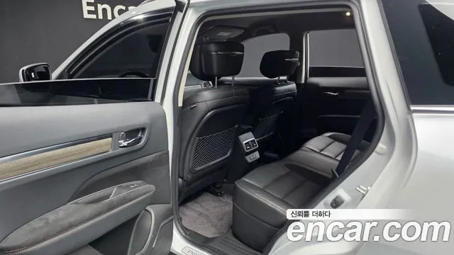 Renault-KoreaSamsung QM6 Новый QM6 2.0 LPe Première 2WD — Фото автомобиля 18