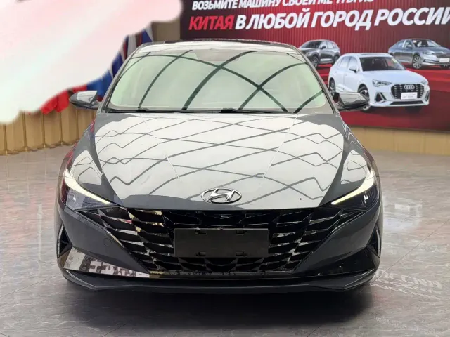 Hyundai Elantra — Фото автомобиля 2