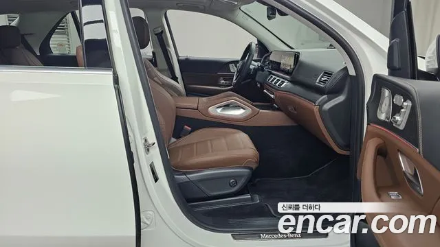 Mercedes-Benz GLE-Class — Фото автомобиля 11