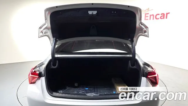 Kia K8 Hybrid — Фото автомобиля 24