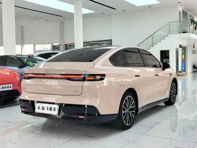 Leapmotor B01 — Фото автомобиля 15