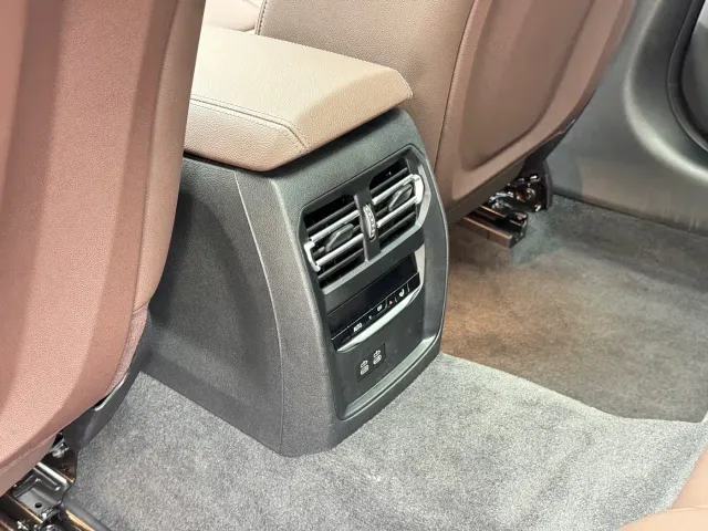 BMW 3 Series — Фото автомобиля 17