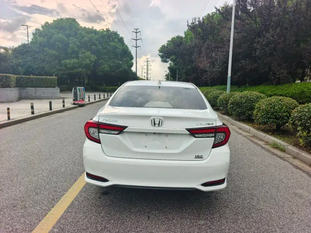 Honda Crider — Фото автомобиля 5