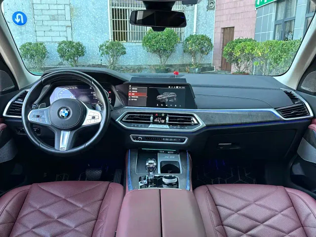 BMW X5 — Фото автомобиля 12