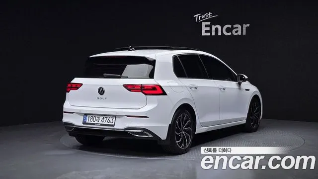 Volkswagen Golf Golf 8 поколение 2.0 TDI Prestige — Фото автомобиля 2