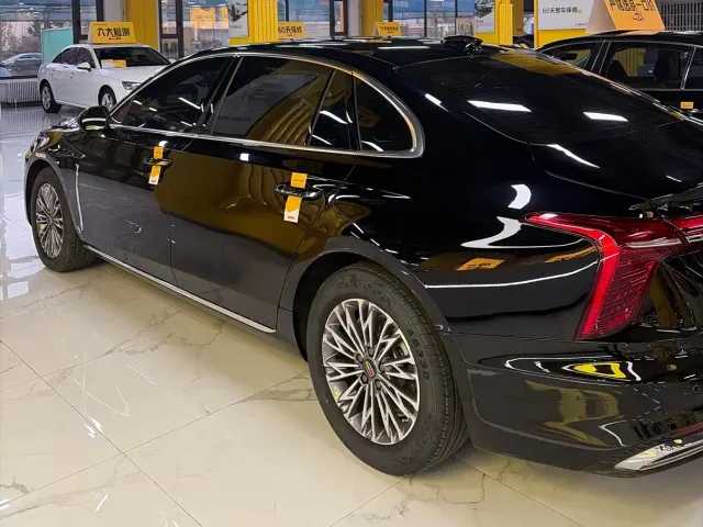 Hongqi H5 — Фото автомобиля 6