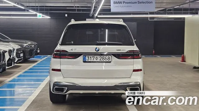 BMW X7 — Фото автомобиля 4