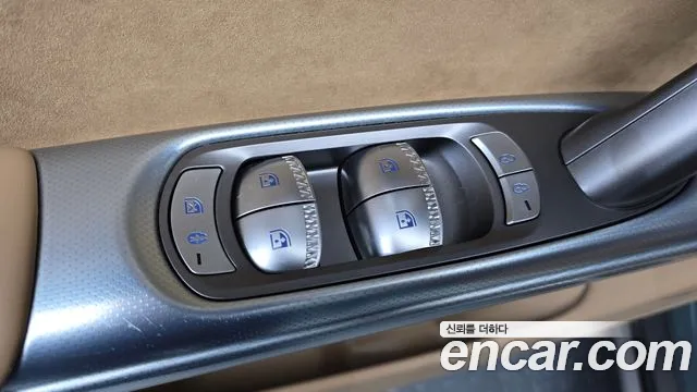 Genesis GV60 — Фото автомобиля 26