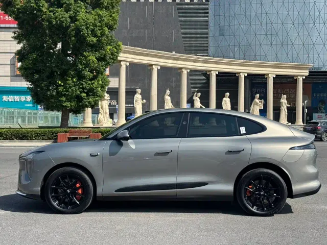 IM Motors LS6 — Фото автомобиля 4