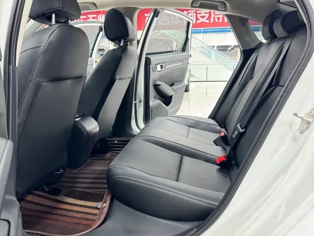Honda Civic — Фото автомобиля 19