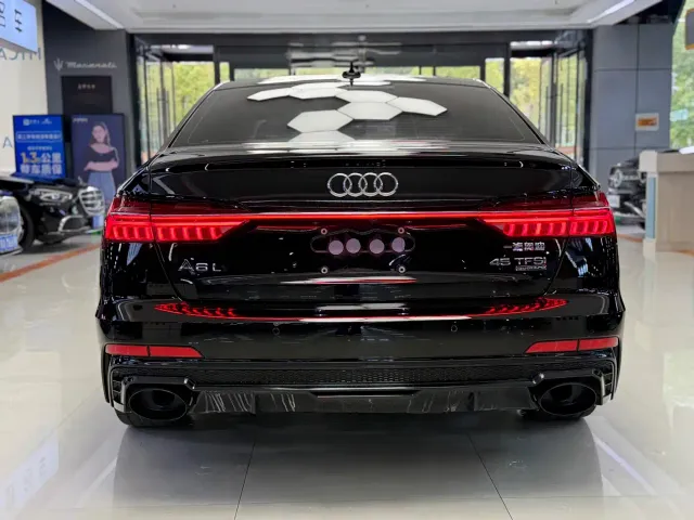 Audi A6L — Фото автомобиля 14