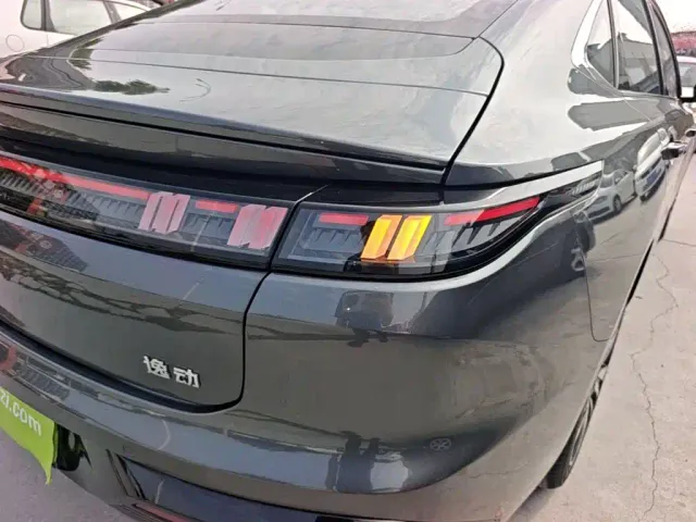 Changan Eado — Фото автомобиля 7