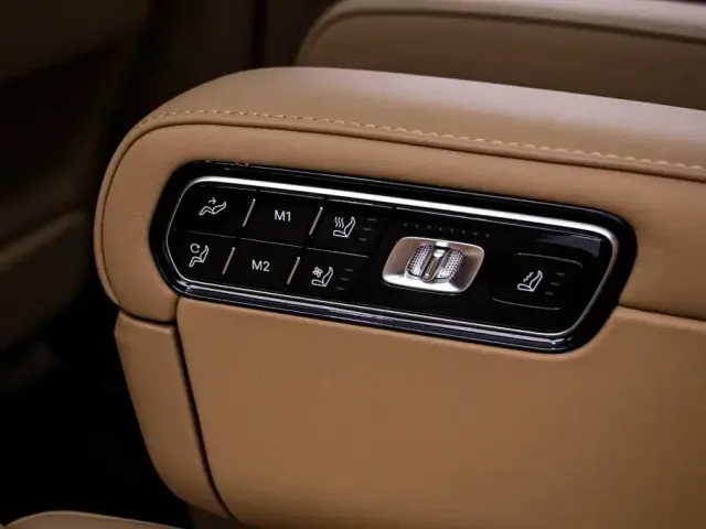 ZEEKR Zeekr 9X 2025 model Ultra Edition 70kWh — Фото автомобиля 19