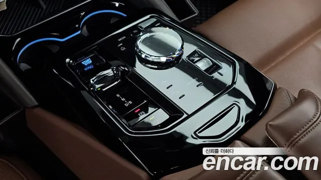 BMW i5 G60 — Фото автомобиля 9