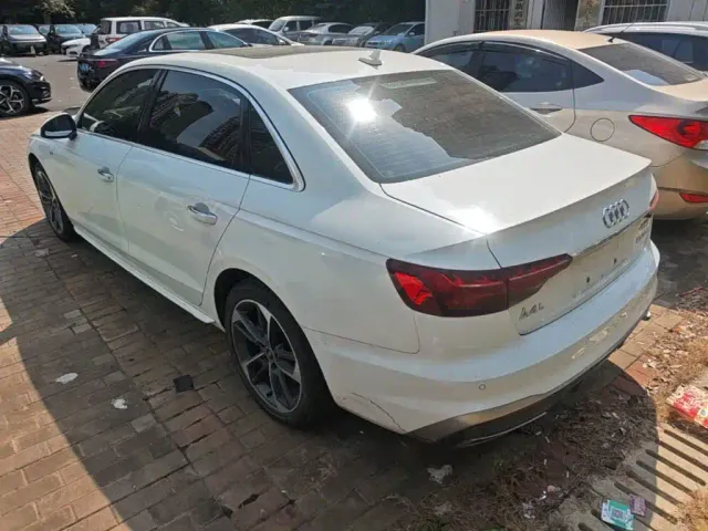Audi A4L — Фото автомобиля 4