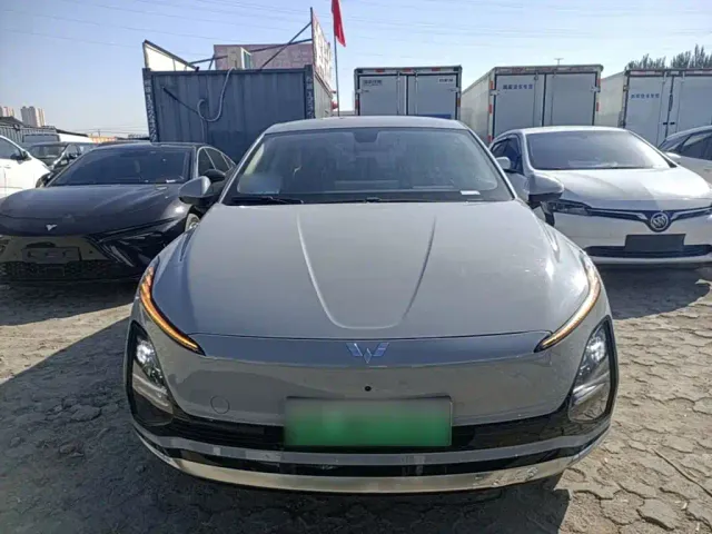 Wuling Starlight — Фото автомобиля 2