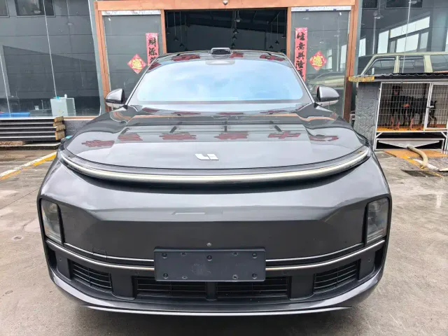 Li Auto L9 — Фото автомобиля 2