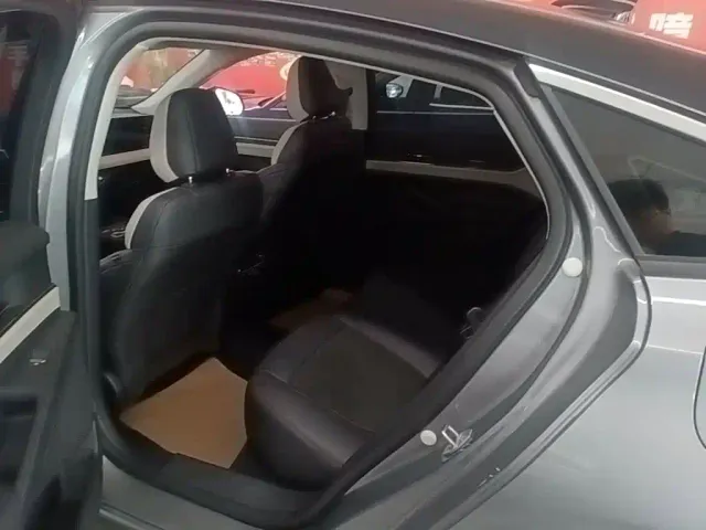 Ford Mondeo — Фото автомобиля 12