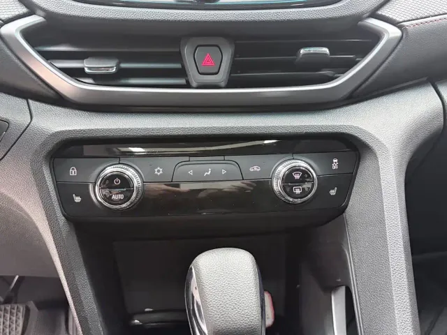 Chevrolet Orlando — Фото автомобиля 15