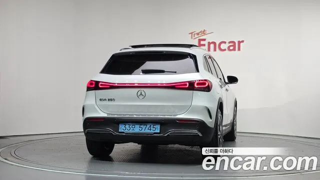 Mercedes-Benz EQA — Фото автомобиля 4
