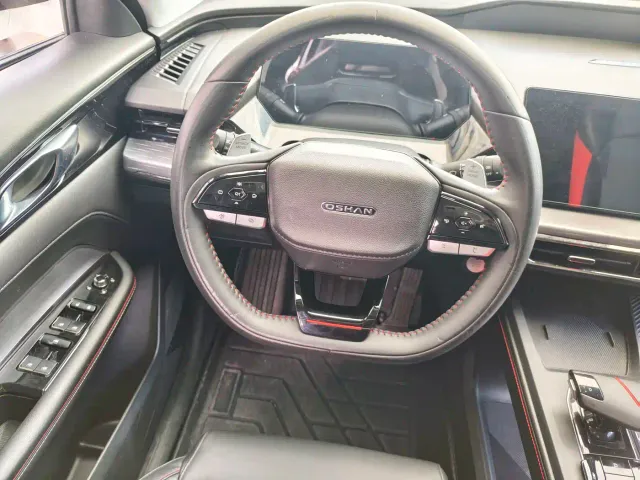 Changan Z6 — Фото автомобиля 6