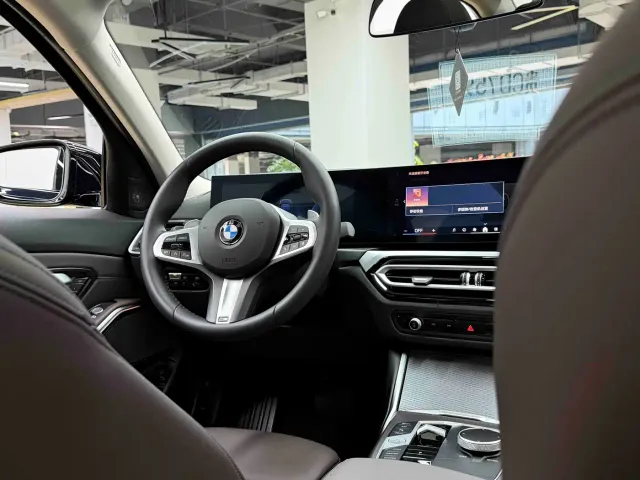 BMW 3 Series — Фото автомобиля 23