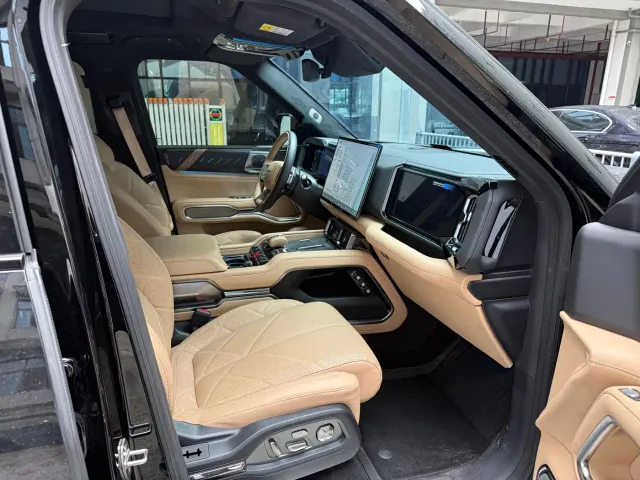 BYD FangChengBao Leopard 8 — Фото автомобиля 9