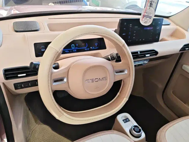 Geely Panda — Фото автомобиля 15