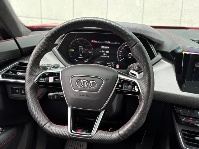 Audi RS e-tron GT — Фото автомобиля 16