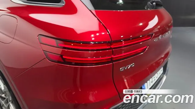 Genesis GV70 — Фото автомобиля 8