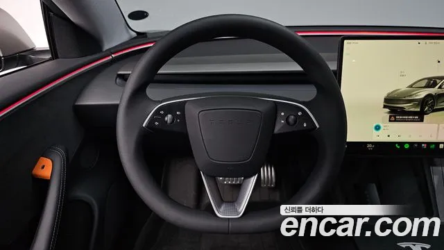 Tesla Model 3 — Фото автомобиля 13