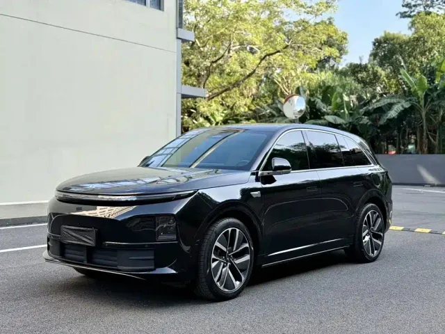 Фотография автомобиля — Li Auto L6